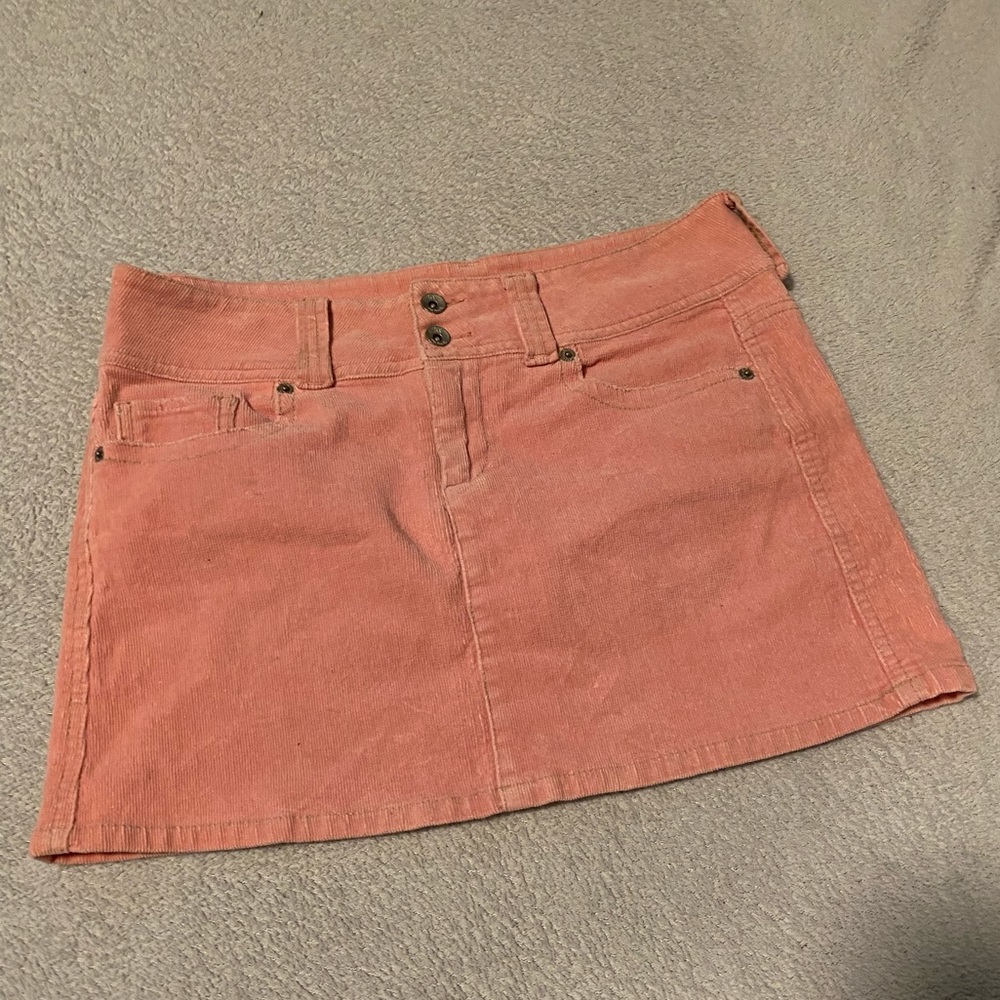 pink mini skirt